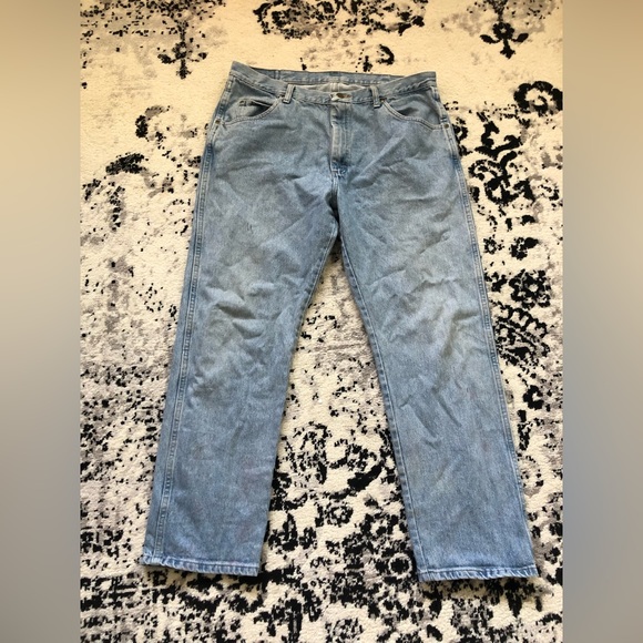 lightwash baggy wrangler jeans - Picture 1 of 4